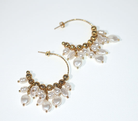 Pearly Girl Earring