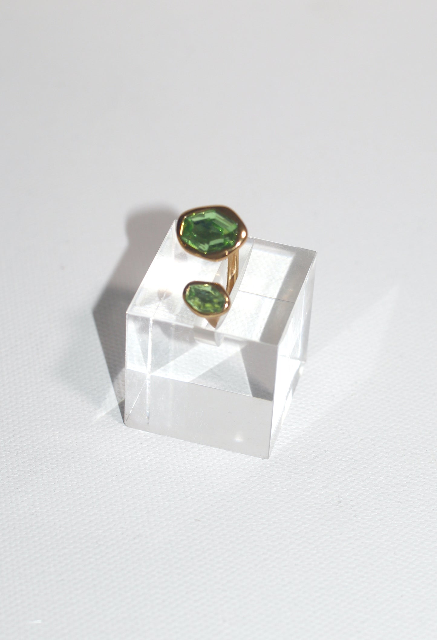 Demi Ring